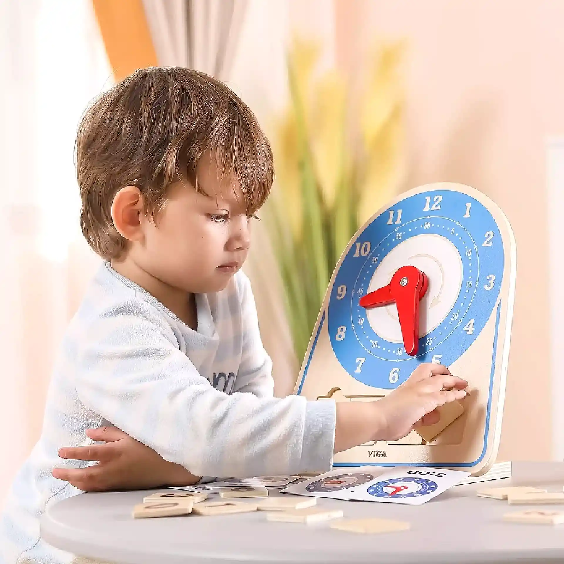 שעון ניצב ללמוד קריאת שעון אנלוגי ודיגיטלי