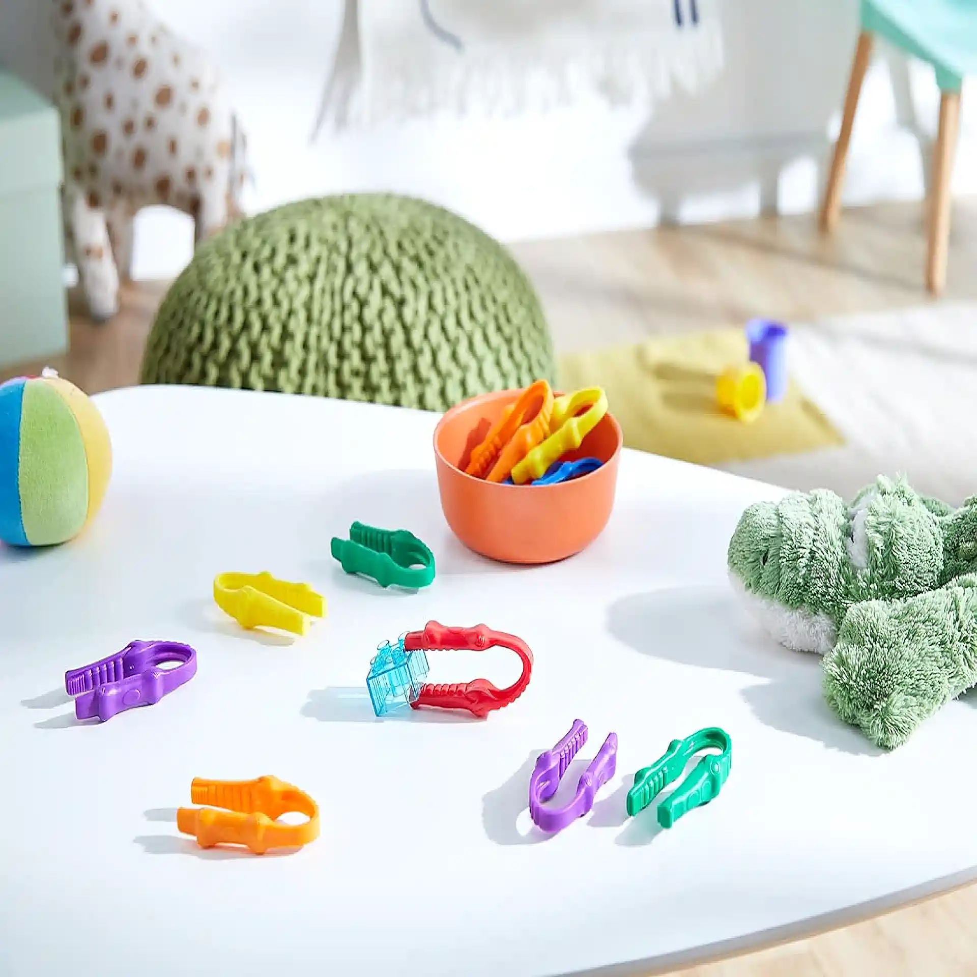 ملاقِط التمساح (Gator Grabber Tweezers)