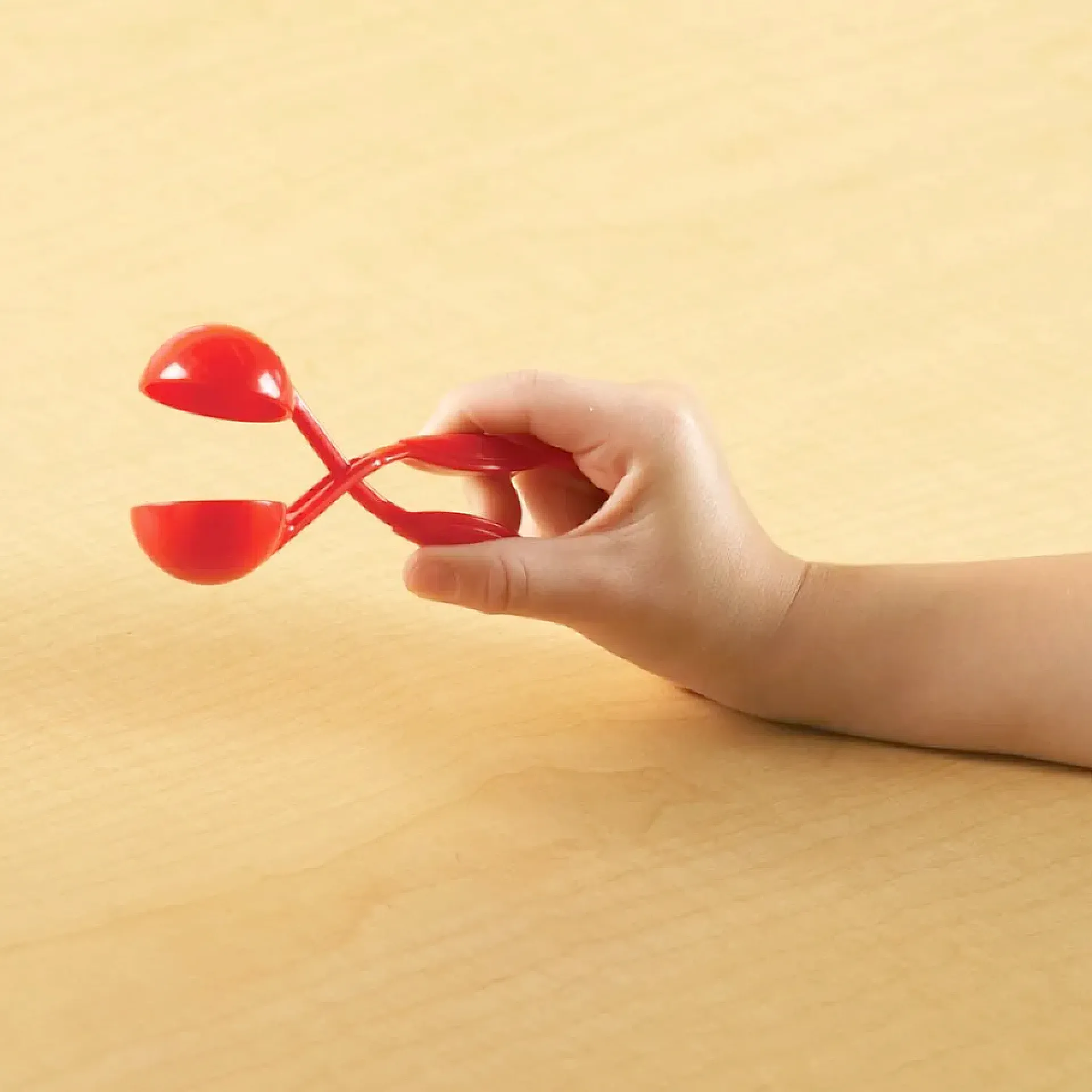 ملاقِط الضغط (Squeezy Tweezers)